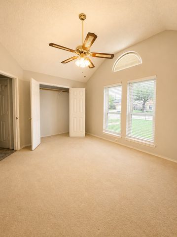 4806 Shadyway Drive, Arlington, TX 76018