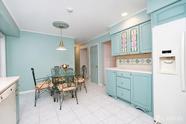 23 Merritt Terrace, Old Bridge, NJ 07747