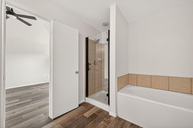 2107 Bishop Hollow Lane, Rosenberg, TX 77471