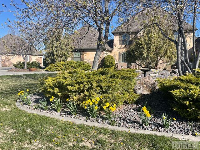 5167 E 65th S, Idaho Falls, ID 83406