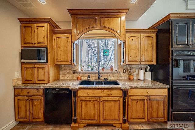 5167 E 65th S, Idaho Falls, ID 83406