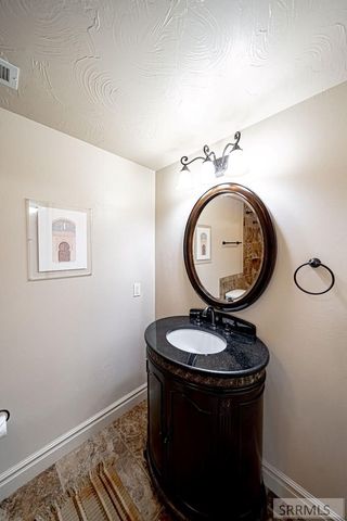 5167 E 65th S, Idaho Falls, ID 83406