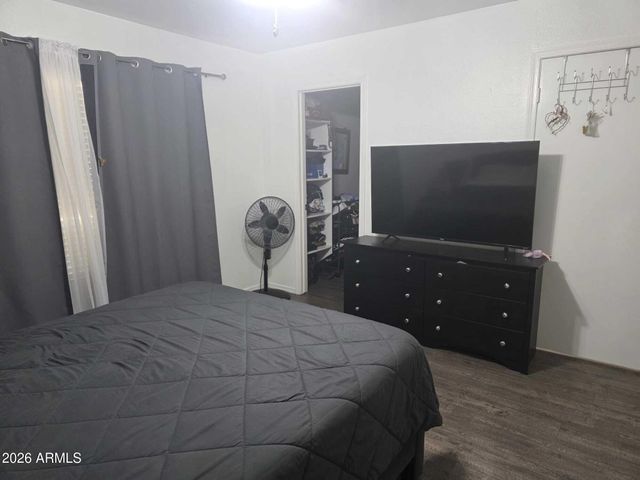 6427 W CORDES Road, Phoenix, AZ 85043