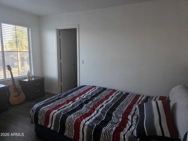 6427 W CORDES Road, Phoenix, AZ 85043