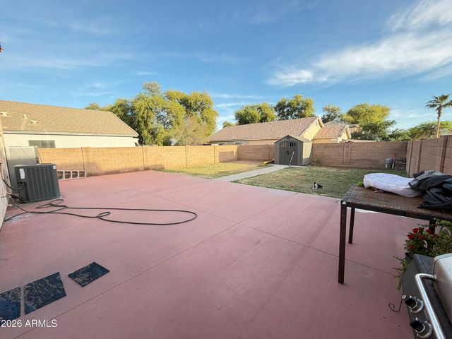 6427 W CORDES Road, Phoenix, AZ 85043