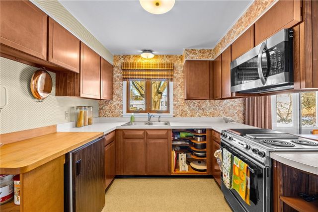 539 Fox Meadow Road, Greece, NY 14626