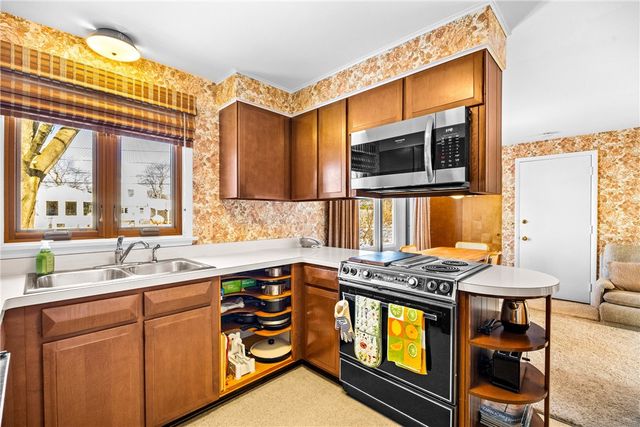 539 Fox Meadow Road, Greece, NY 14626