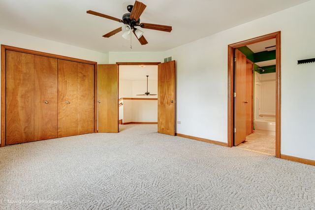 69 N Lambert Road, Glen Ellyn, IL 60137