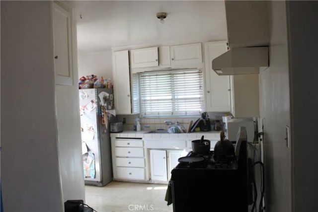 1920 S Parton Street, Santa Ana, CA 92707