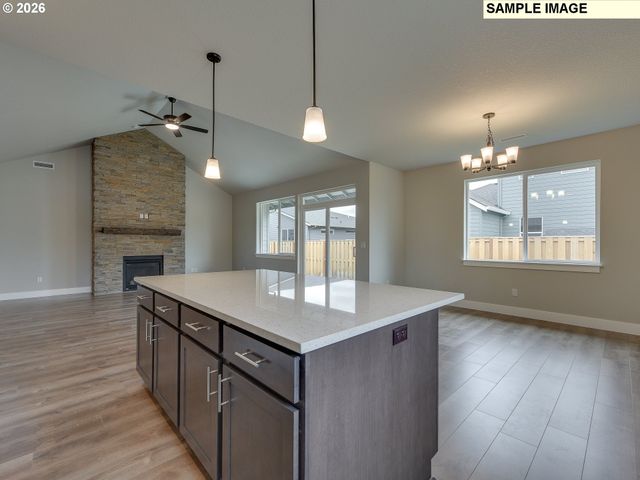 305 E CARIBOU Ct 22, La Center, WA 98629