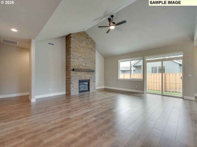 305 E CARIBOU Ct 22, La Center, WA 98629
