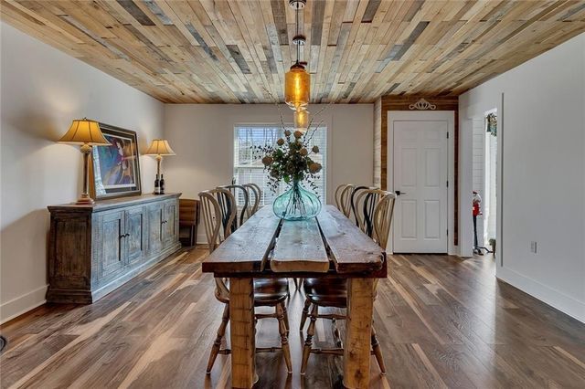 701 Mulberry Circle, Woodstock, GA 30189