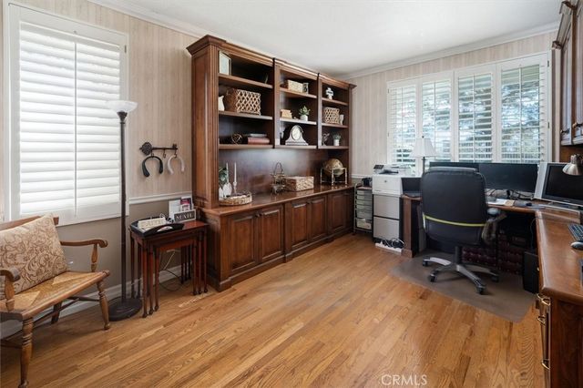 23224 Sherwood, Valencia, CA 91354