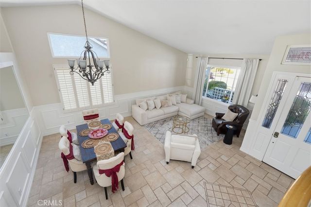 23224 Sherwood, Valencia, CA 91354