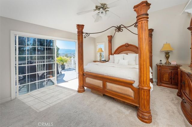 23224 Sherwood, Valencia, CA 91354