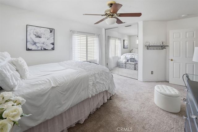 23224 Sherwood, Valencia, CA 91354