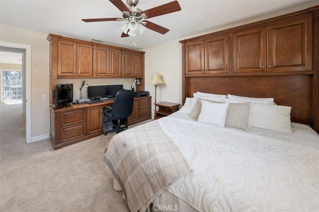 23224 Sherwood, Valencia, CA 91354