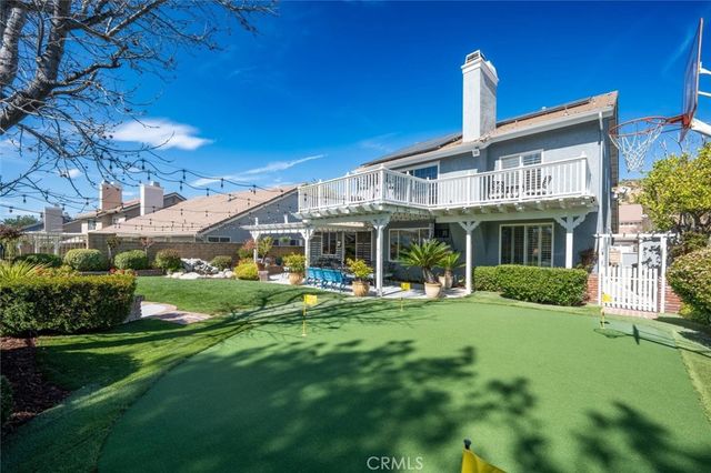 23224 Sherwood, Valencia, CA 91354