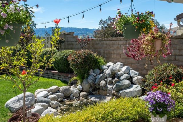 23224 Sherwood, Valencia, CA 91354