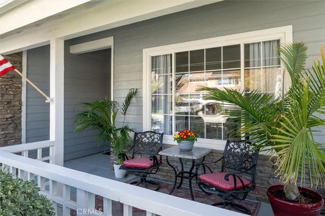 23224 Sherwood, Valencia, CA 91354