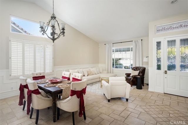 23224 Sherwood, Valencia, CA 91354