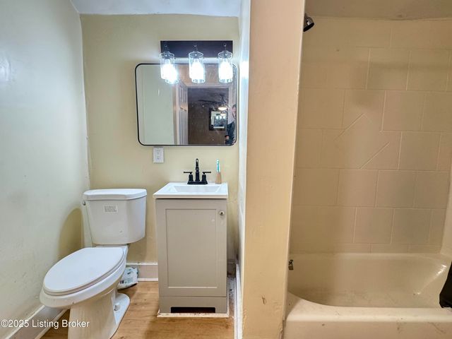 1913 Duncan St, Louisville, KY 40203