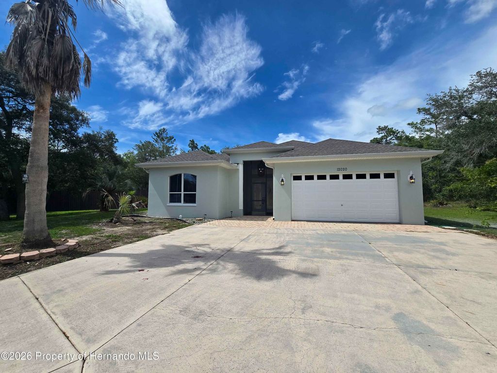 12020 Robina Road, Weeki Wachee, FL 34614