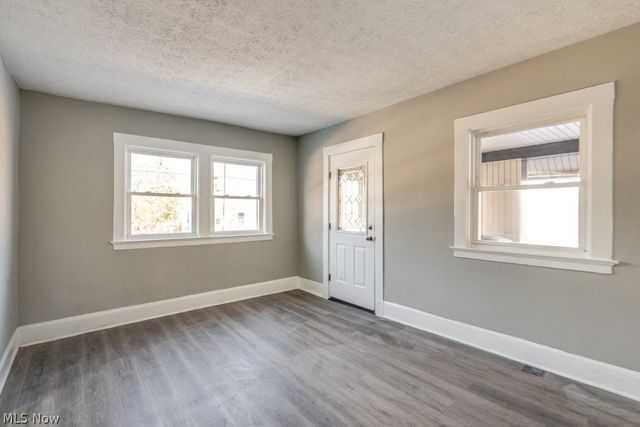 561 Melrose Street, Akron, OH 44305