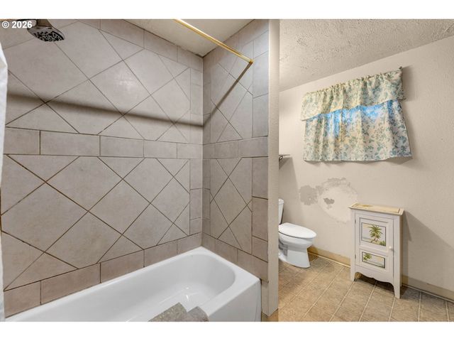 9007 Ne 111TH Ave, Vancouver, WA 98662