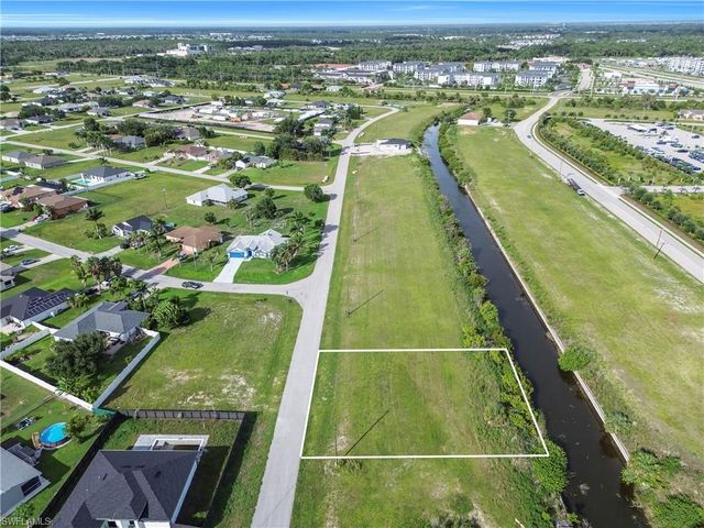 2104 13th LN, Cape Coral, FL 33909