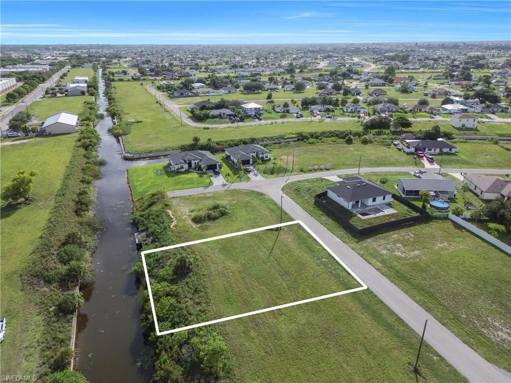 2104 13th LN, CAPE CORAL, FL 33909 — photo 4