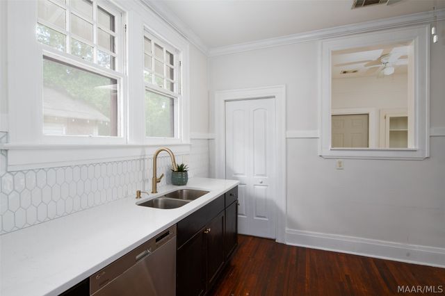 949 S Lawrence Street, Montgomery, AL 36104