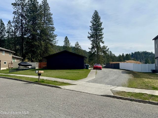 1024 E Woolsey DR, Coeur D'alene, ID 83814