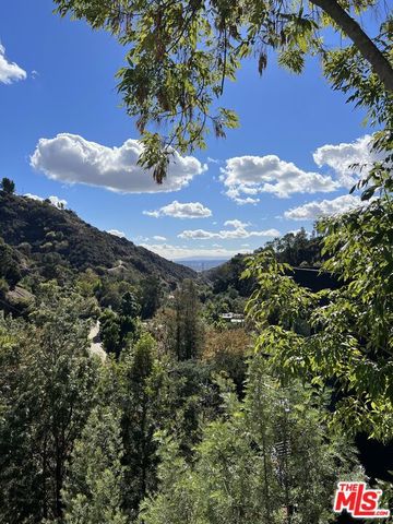 2506 Zorada Drive, Los Angeles, CA 90046