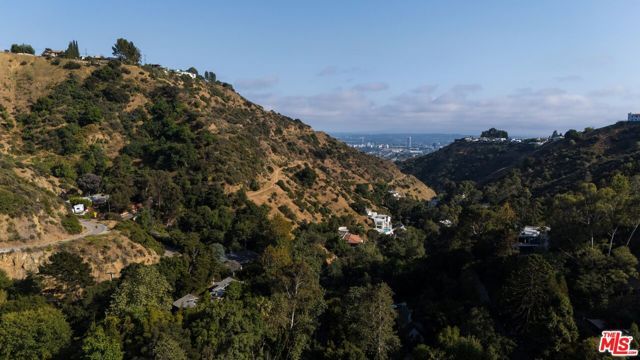 2506 Zorada Drive, Los Angeles, CA 90046