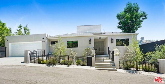 2506 Zorada Drive, Los Angeles, CA 90046