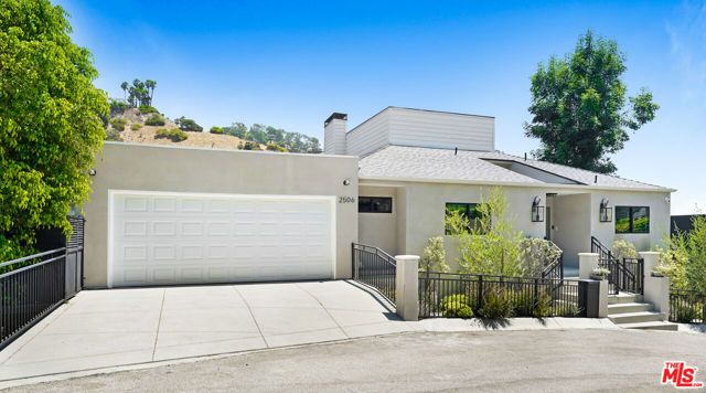 2506 Zorada Drive, Los Angeles, CA 90046