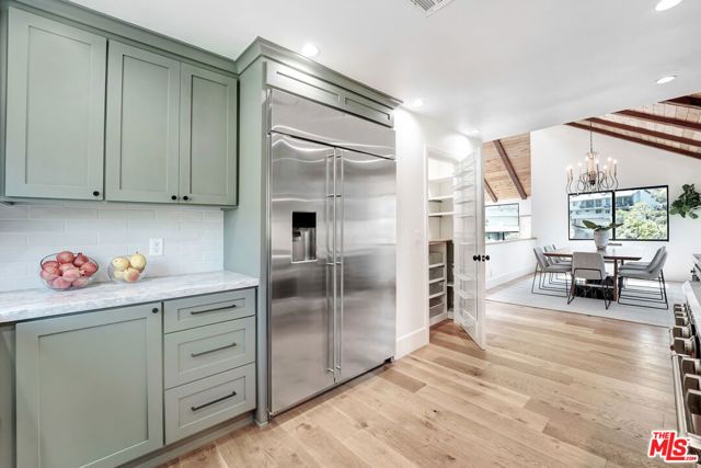 2506 Zorada Drive, Los Angeles, CA 90046