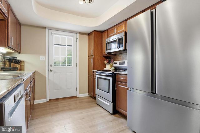 332 DONNA LN, York, PA 17403