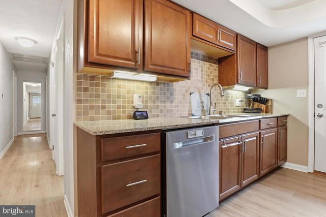 332 DONNA LN, York, PA 17403