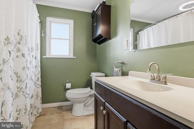 332 DONNA LN, York, PA 17403