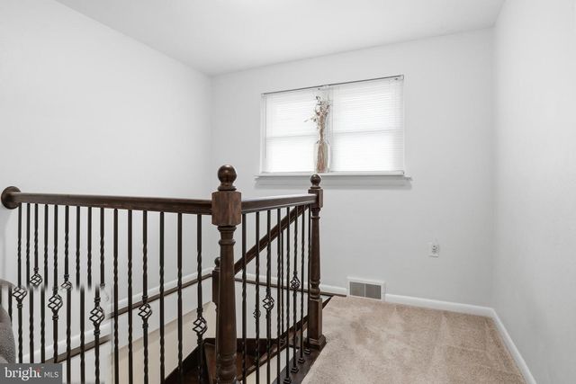 332 DONNA LN, York, PA 17403