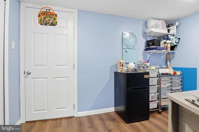 332 DONNA LN, York, PA 17403
