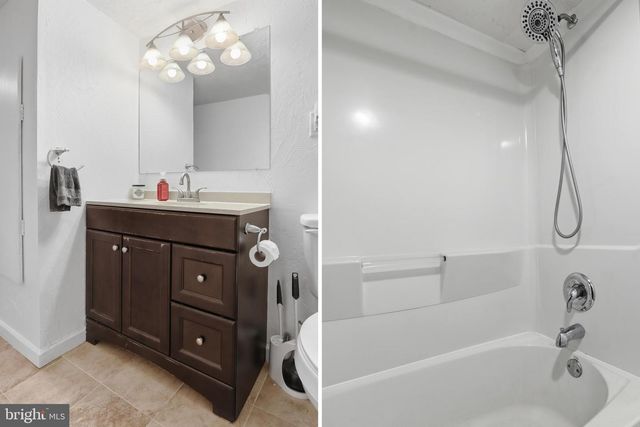 332 DONNA LN, York, PA 17403