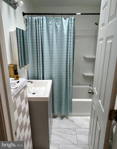 417 COPLEY RD, Upper Darby, PA 19082