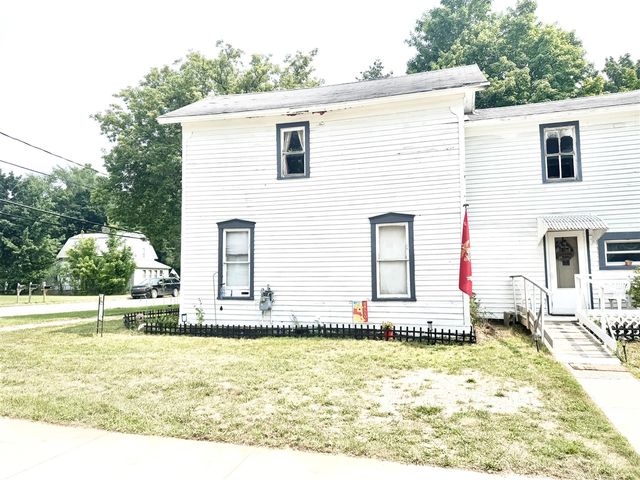 313 W 6th Street, Evart, MI 49631