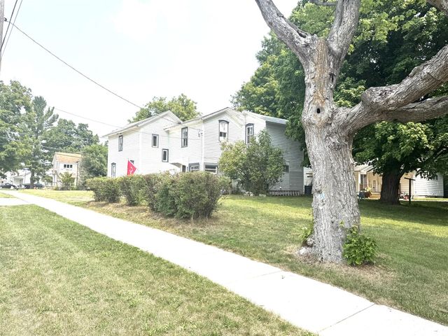 313 W 6th Street, Evart, MI 49631