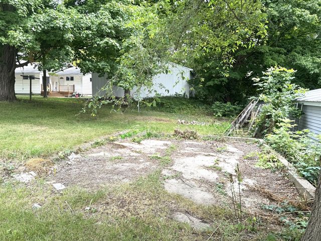 313 W 6th Street, Evart, MI 49631