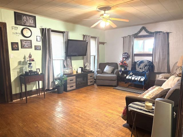 313 W 6th Street, Evart, MI 49631