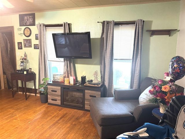 313 W 6th Street, Evart, MI 49631